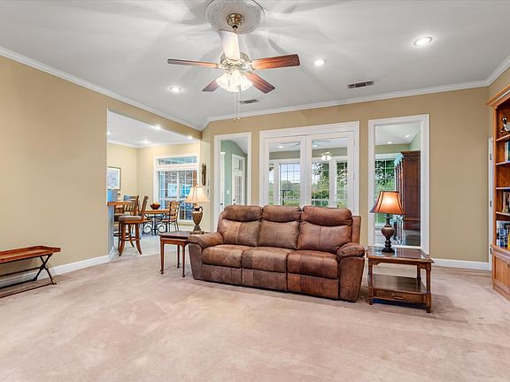 4th image of 2964 Farm Road 1001