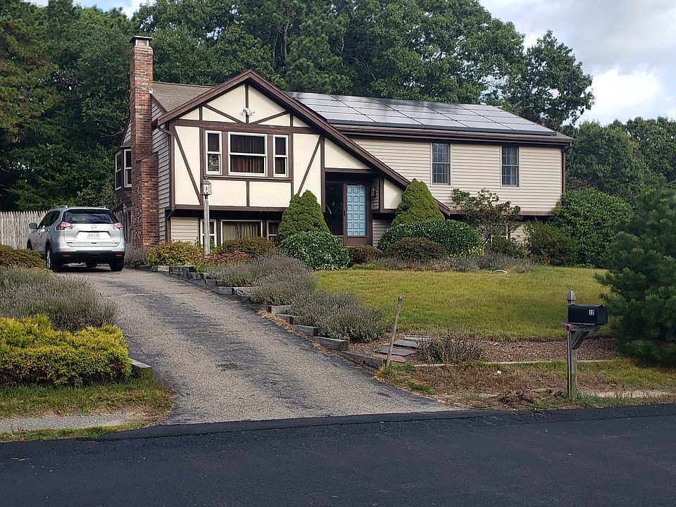 1st image of 12 Ashberry St