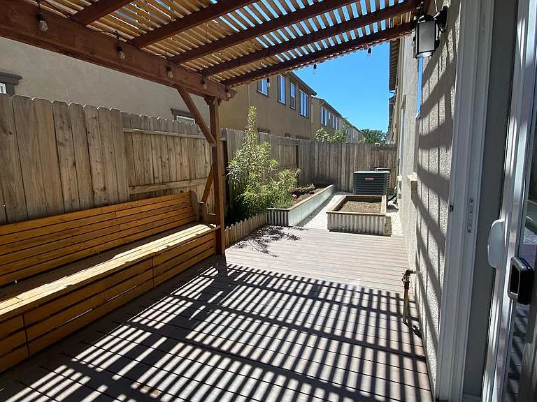 3550 Sardinia Island Way — Photo 3