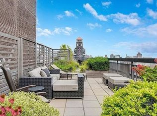 300 E 59th St APT 1402, New York, NY