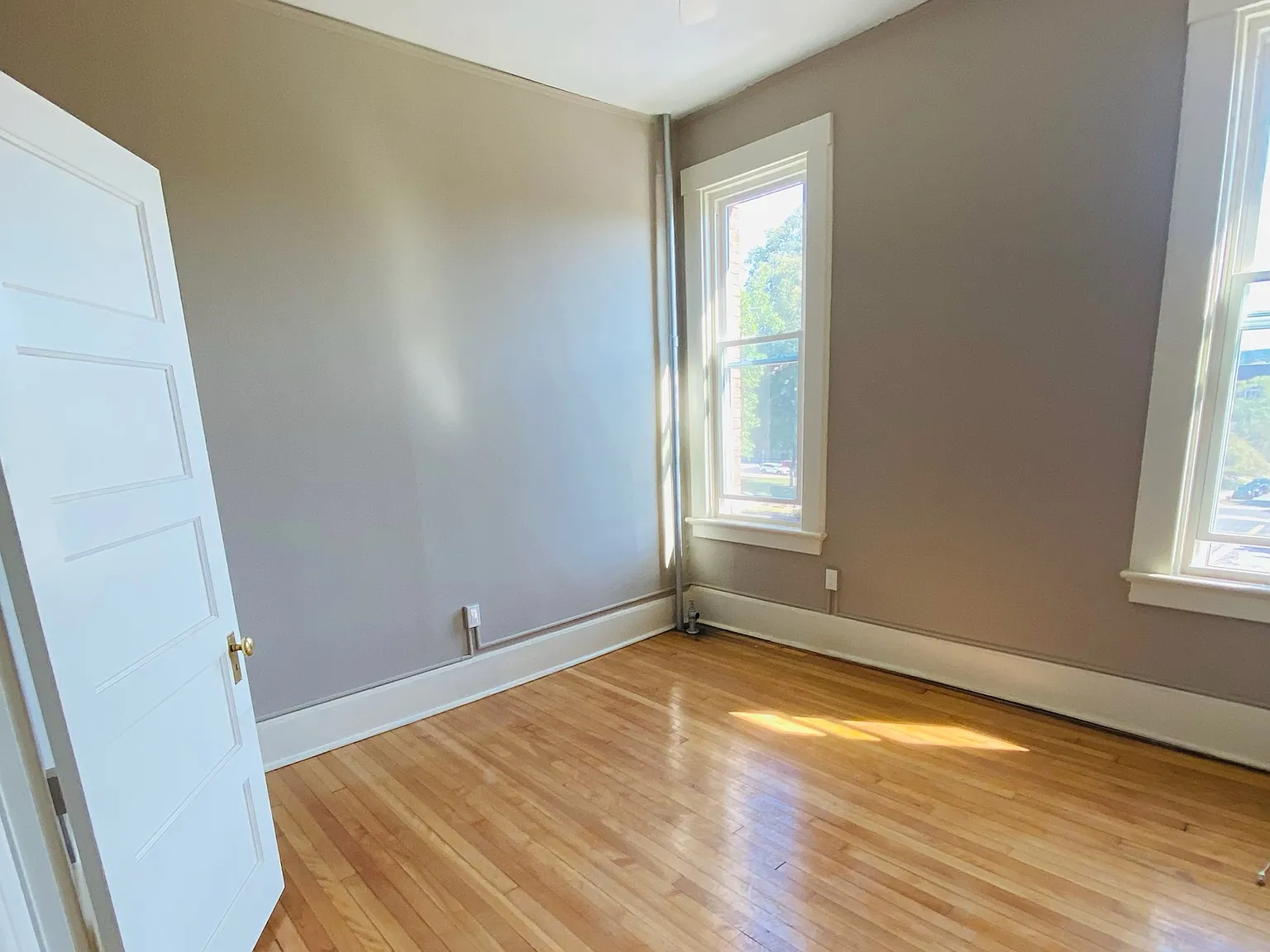 4 bed, $4,750 — Photo 3