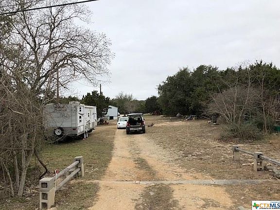 2nd image of 1812 Live Oak Dr