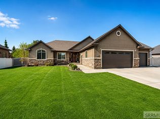 326 Fire Thorn Dr, Idaho Falls, ID 83404