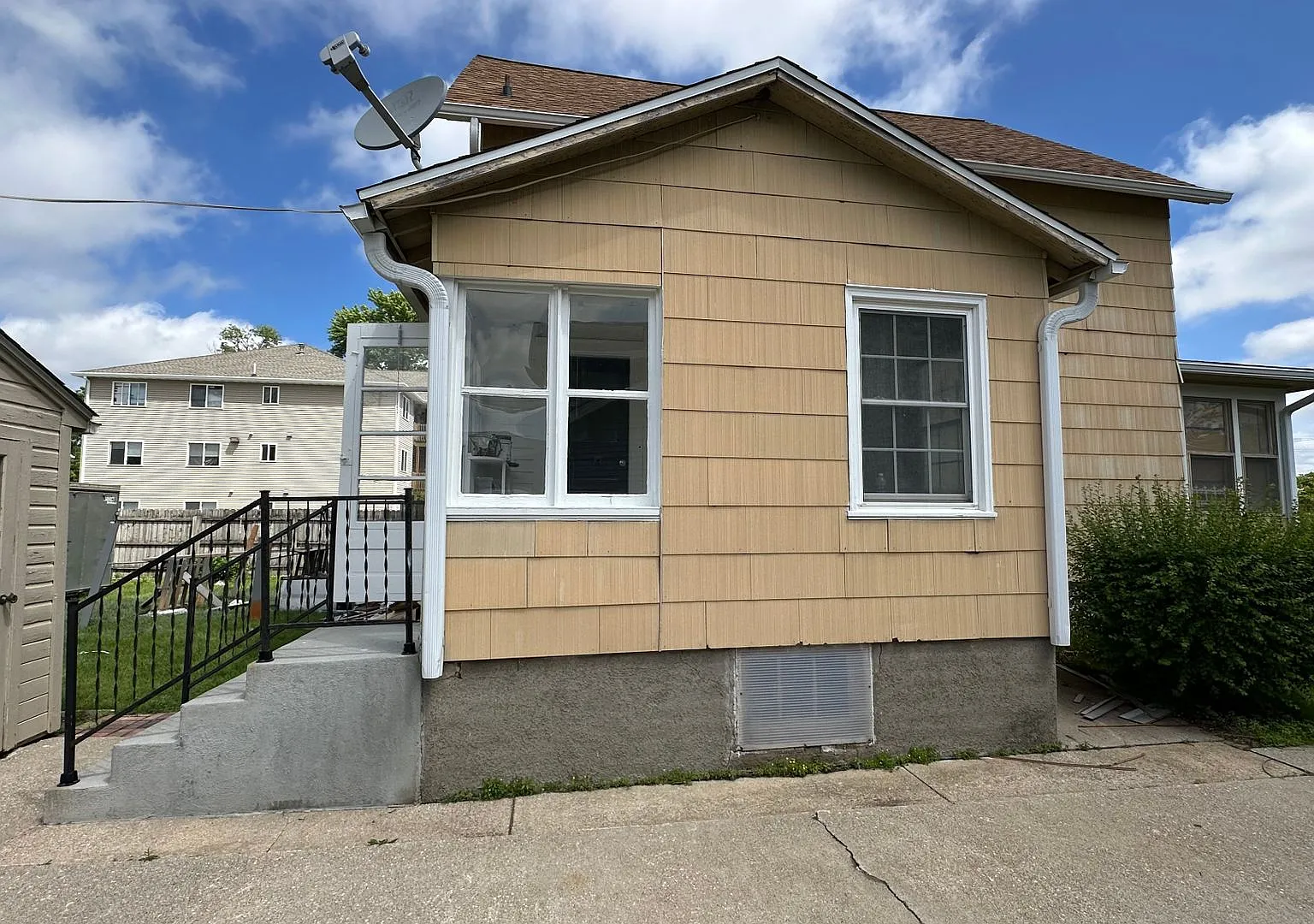 Beautiful 3 Bedroom Rental — Photo 3