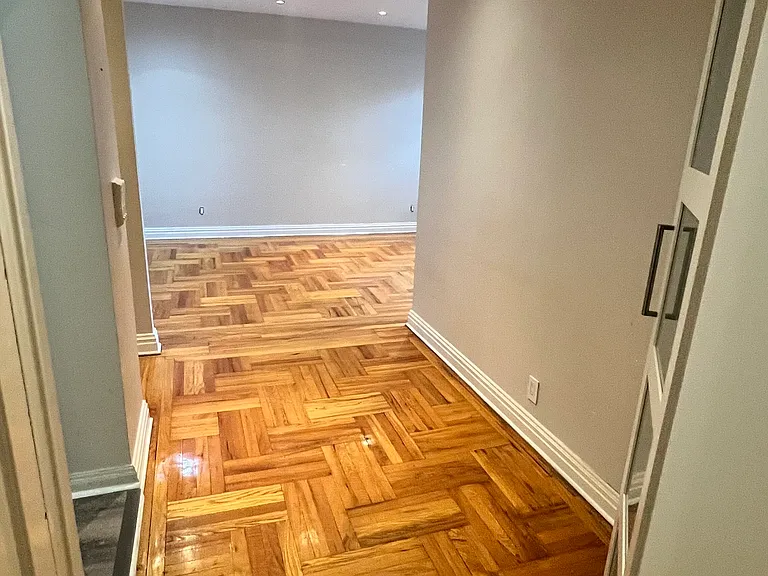 48-18 43rd St #6C — Photo 5