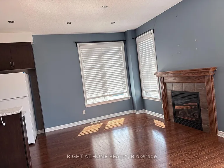 2477 Regatta Ave — Photo 3