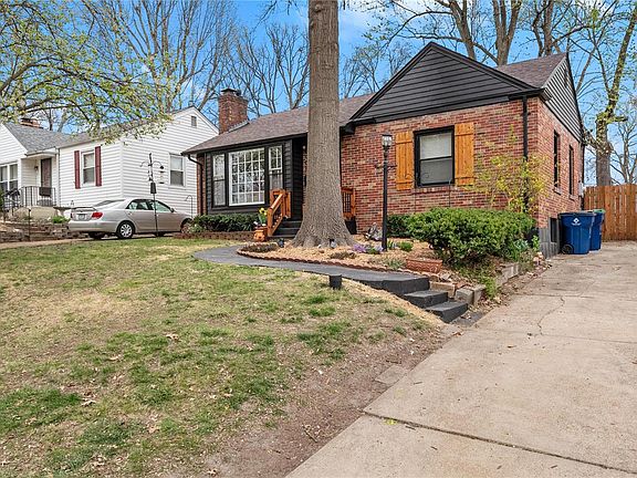 2nd image of 908 Woodbine Dr