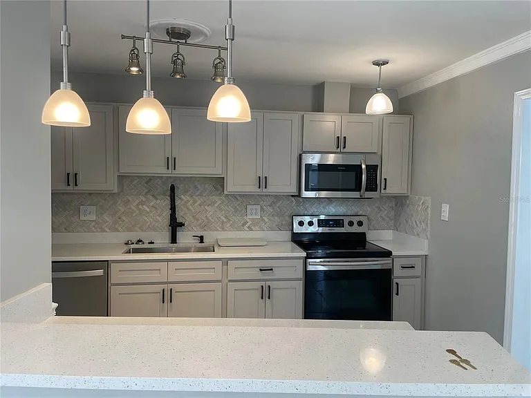 4608 S Hesperides St — Photo 8