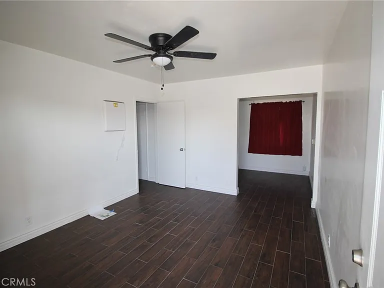 4954 Tweedy Blvd #B — Photo 4