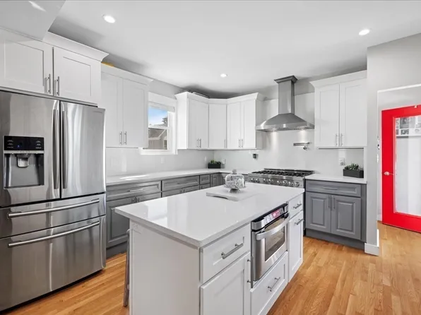 44 Worley St, West Roxbury, MA 02132
