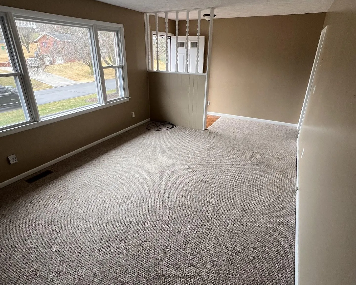 3 bed, 1.5 bath, 1200 sqft, $1,950 — Photo 2
