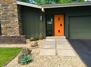 145 Ridgecrest Dr, Chesterfield, MO 63017