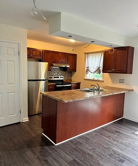 6437 Sterling Cir — Photo 4