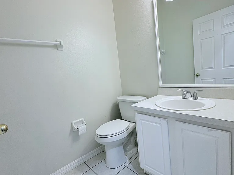 4616 Riverton Dr — Photo 4