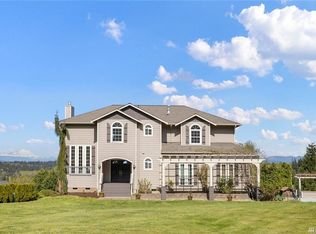 982 Arrowhead Rd, Camano Island, WA 98282