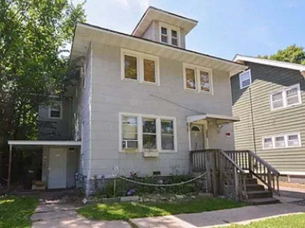 922 1st St SW APT 4, Rochester, MN 55902