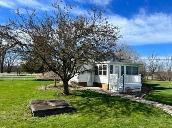 11722 Lawrence Hwy, Nashville, MI 49073