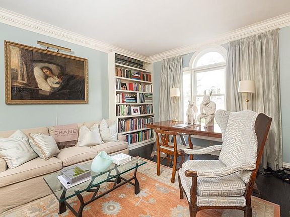 5th image of 2525 Peachtree Rd NE APT 25