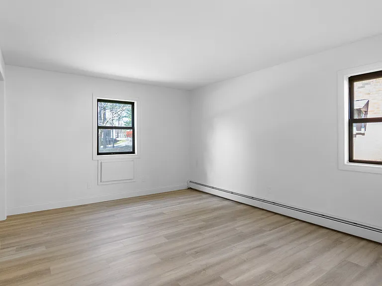1 & 2 Bedroom - Heat & Hot Water Included - From $1,299 - Save Hundreds Each Season — Photo 3