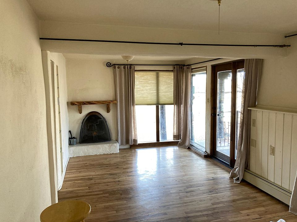 1st image of 709 Valverde St Unit A