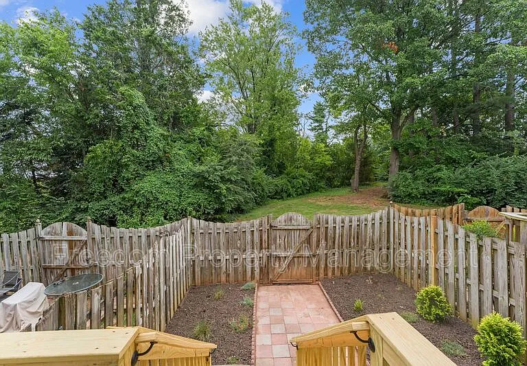 8644 Sanderling Dr — Photo 63