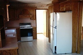 4th image of 17012 Shirley St