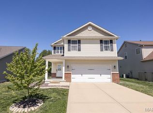 1358 Orchard Lakes Cir, Belleville, IL 62221
