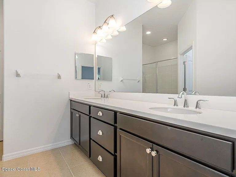 2688 Avalonia Dr — Photo 17