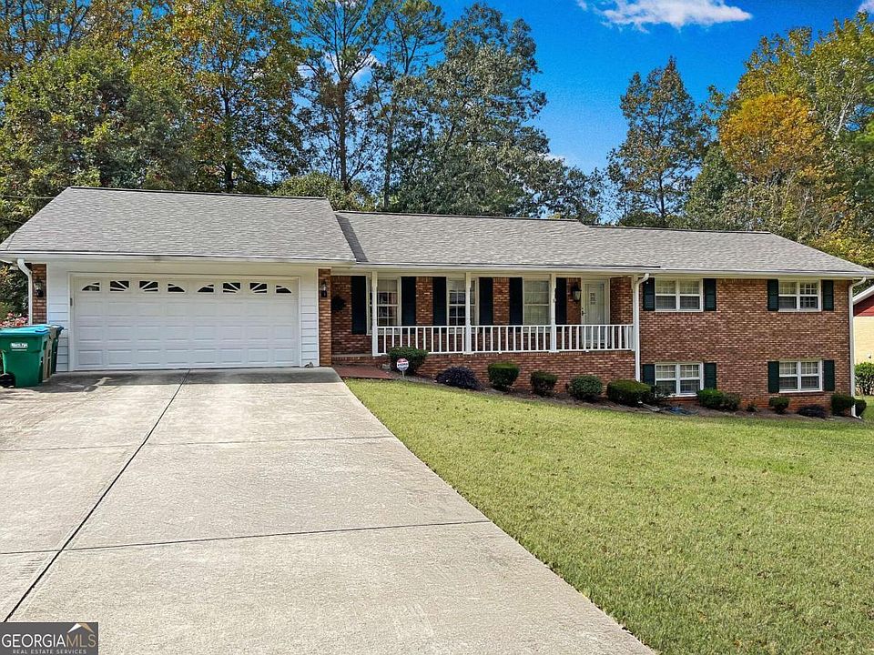 1st image of 555 Jordan Dr