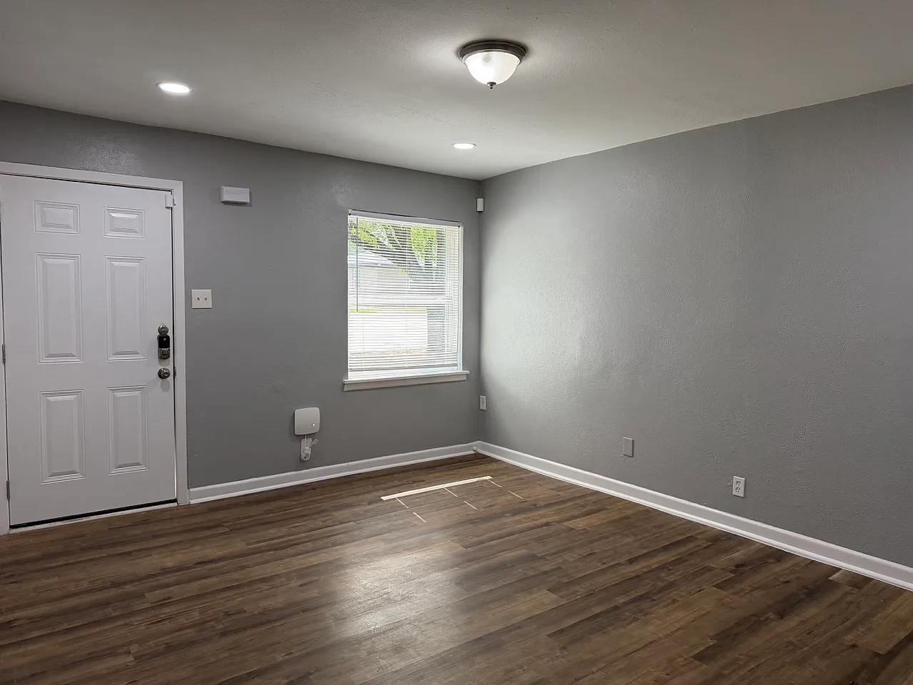 2 bed, 774 sqft, $1,495 — Photo 1