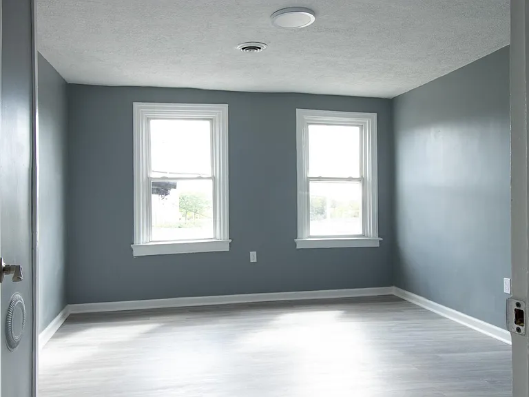916 Phineas St #2 — Photo 10