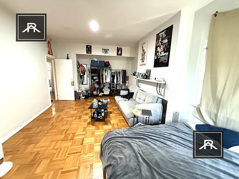 925 Beacon St #3 — Photo 13