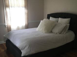 28 Vantage Rd, Hamden, CT 06514