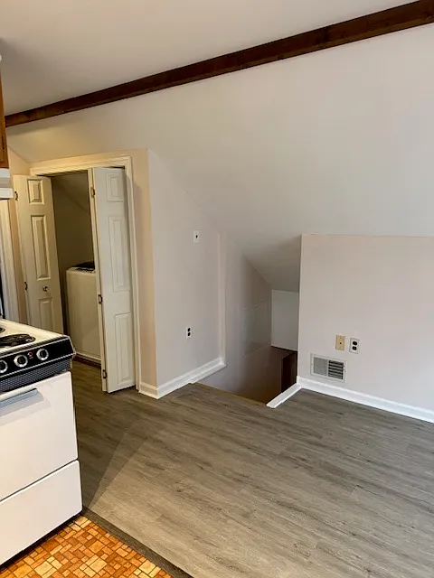 Open Floor Plan / Kitchen