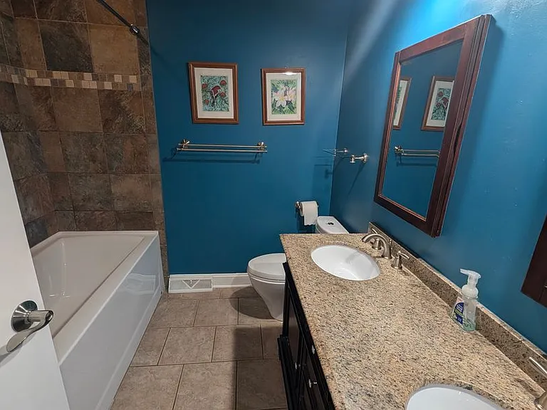 31195 Marvis Dr — Photo 16