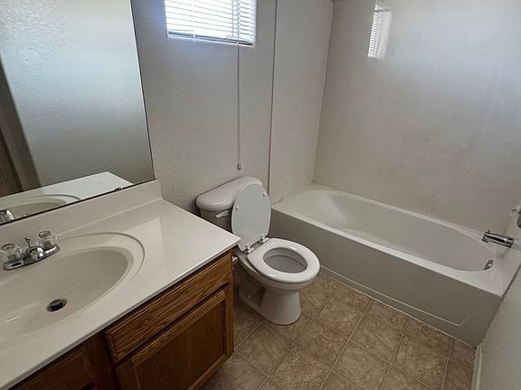 4th image of 3236 Crimson Rose Ln SW