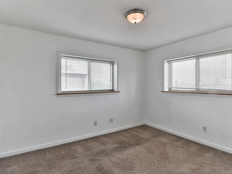 3850 Park Ave #9 — Photo 22