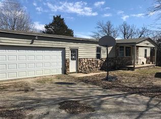 506 Crestview Ln, Perryville, MO 63775