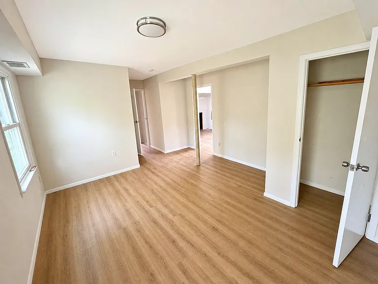 10 Cambridge Dr — Photo 15