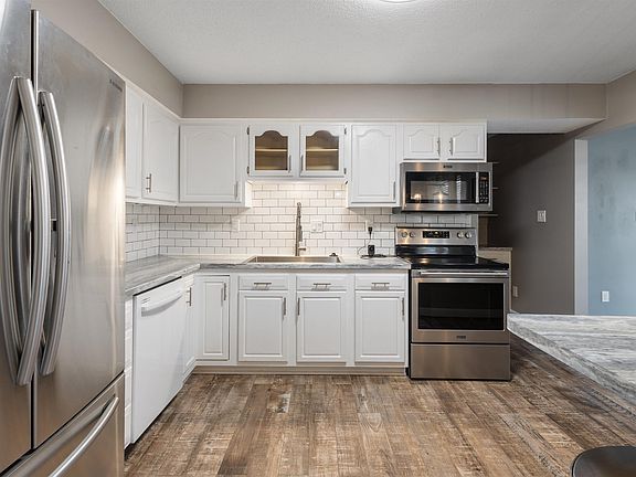 4th image of 3029 Teakwood Ln