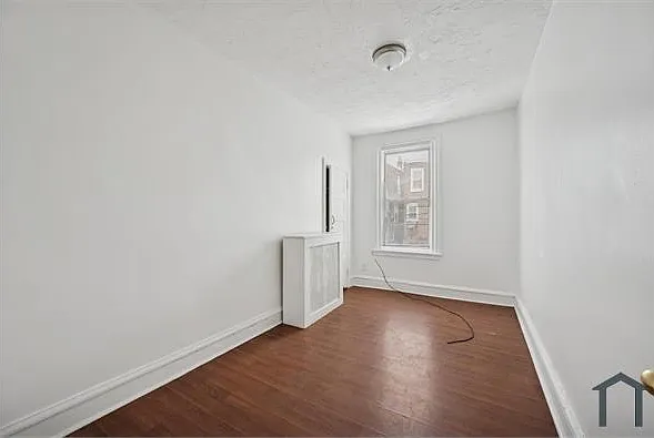 5753 Hunter St — Photo 14