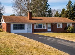 443 Mayapple Trl, Lewisburg, WV 24901