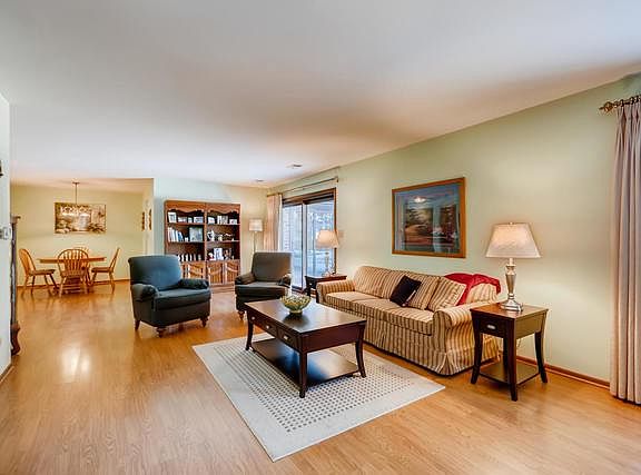 3rd image of 4121 N Mallard Dr #19177