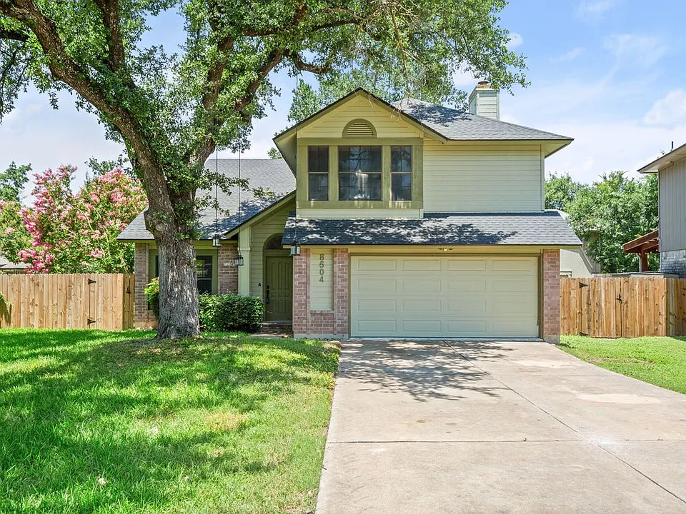 8504 Tad Park Cv