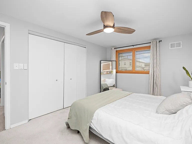 38027 Mallast St — Photo 14