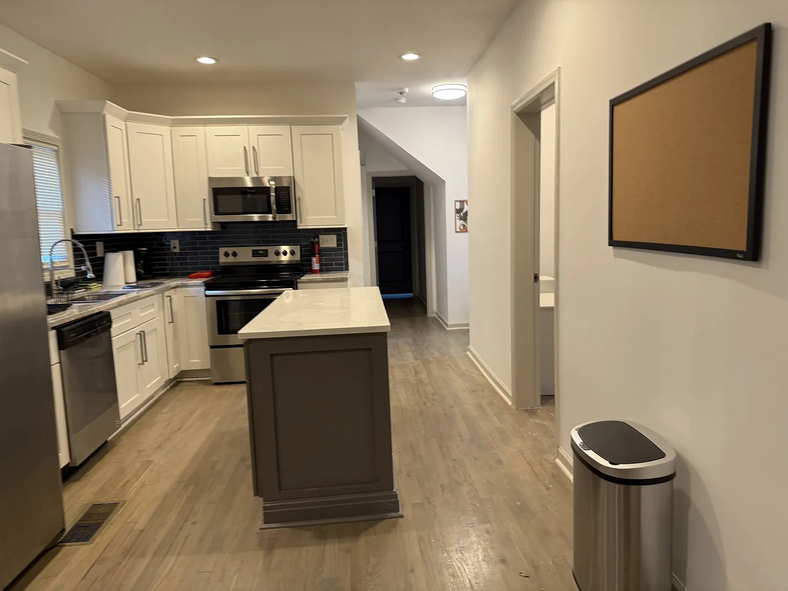 2206 Loring Court - 4 — Photo 2