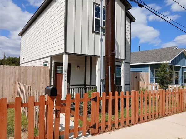 6422 Calhoun Rd, Houston, TX 77021