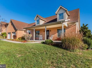150 Topaz Dr, Chambersburg, PA 17202
