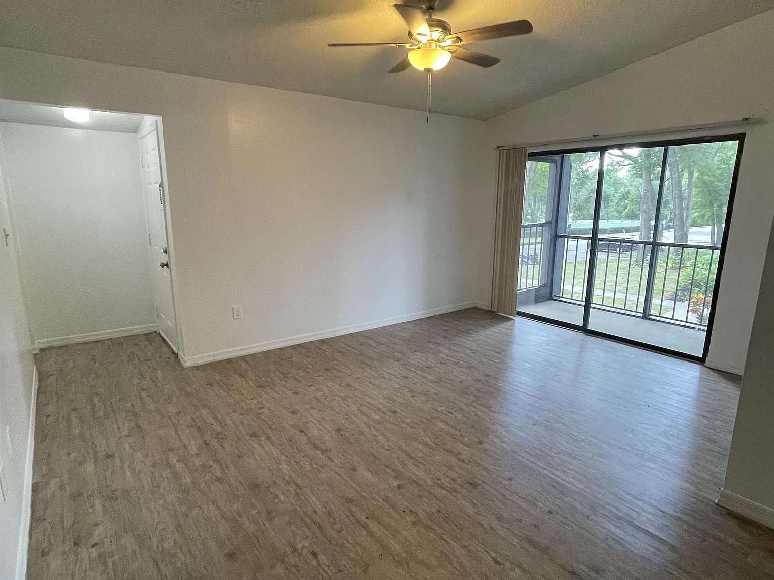 202 Riverbend Dr #201 - 1 — Photo 2