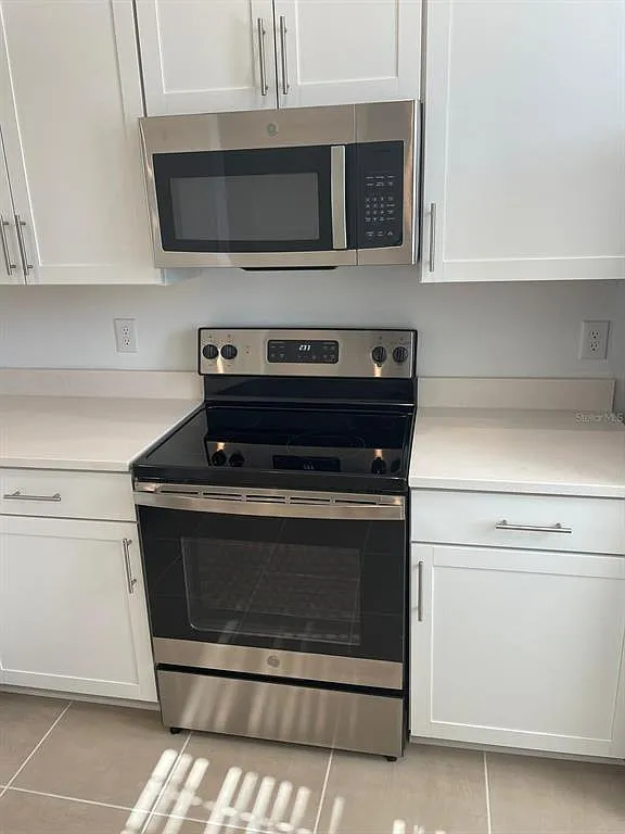 2 bed, 2.5 bath, 1120 sqft, $1,890 — Photo 3